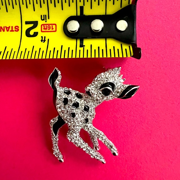 OPCKR Sparkly Deer Brooch - Picture 5 of 6